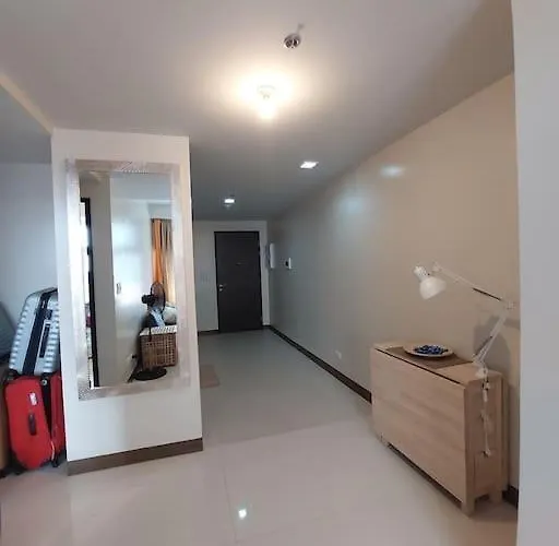 40th Floor Penthouse With Great View *